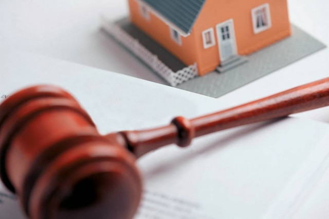 Απίστευτο: Τους πήραν το σπίτι για 1.700 ευρώ