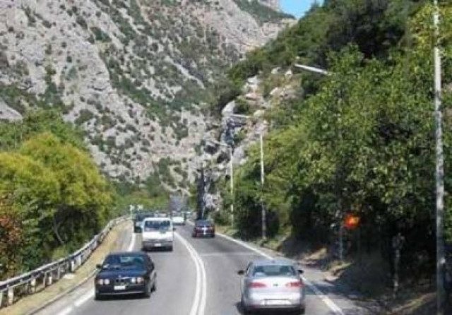 Κλείνουν για δύο μέρες τα Τέμπη