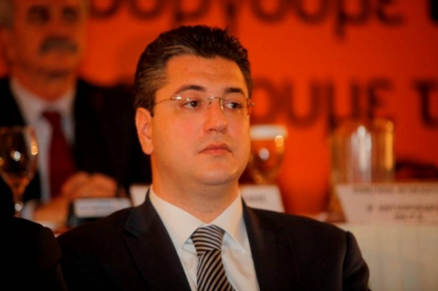 Εκτάκτως στο νοσοκομείο ο Απ. Τζιτζικώστας