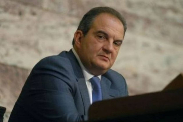 Ηχηρή απουσία Καραμανλή από την ψηφοφορία για τα κανάλια