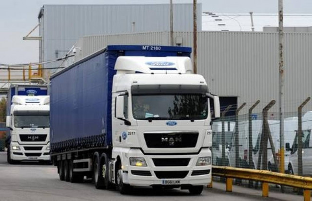 Εκλεψαν φορτηγό στην Εθνική οδό Αθηνών-Θεσσαλονίκης