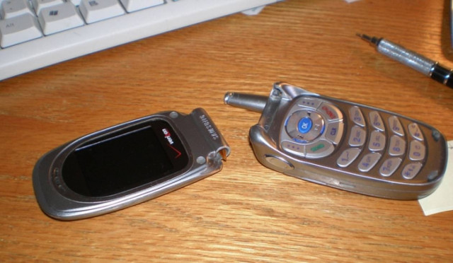 Οι πολιτικοί της Ευρώπης απαγορεύουν κινητά σε κλειστές συνεδριάσεις