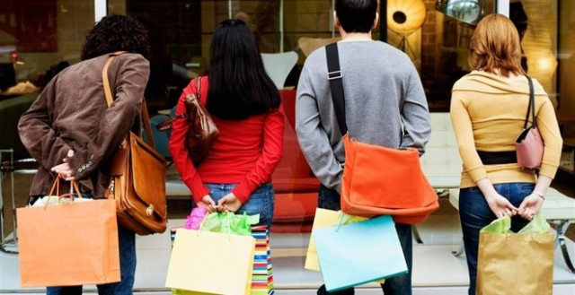 Εμπορικοί σύλλογοι Αν. Αττικής: Ανοιχτά καταστήματα τις Κυριακές