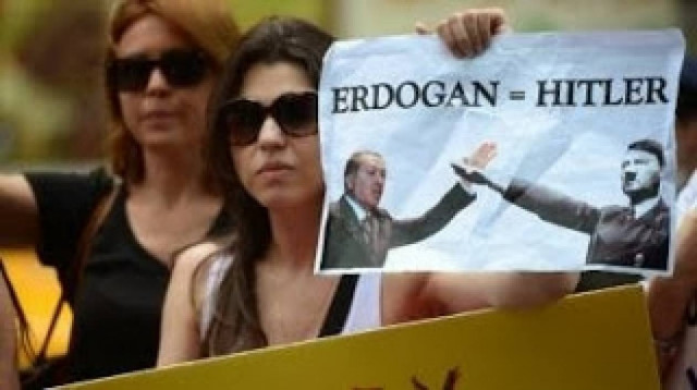 Ισόβια σε έξι δημοσιογράφους της Τουρκίας