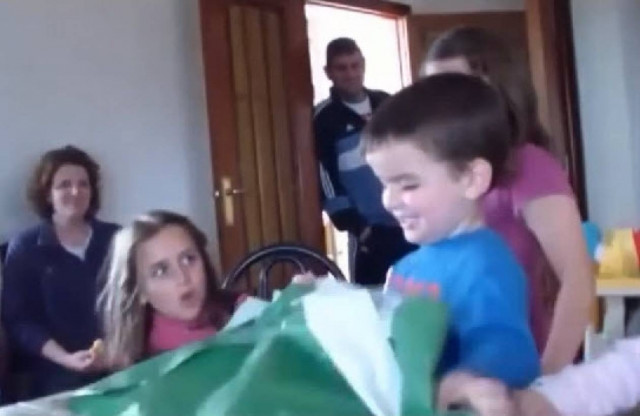 Μεγάλο λάθος! Είναι Ρεάλ και του έκαναν δώρο εμφάνιση της Μπαρτσελόνα