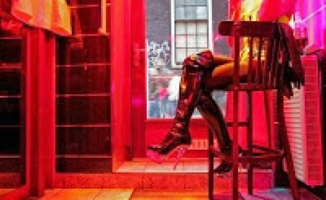 «Λαυράκι» έπιασιαν οι αστυνομικοί σε καφετέρια στη Μυτιλήνη