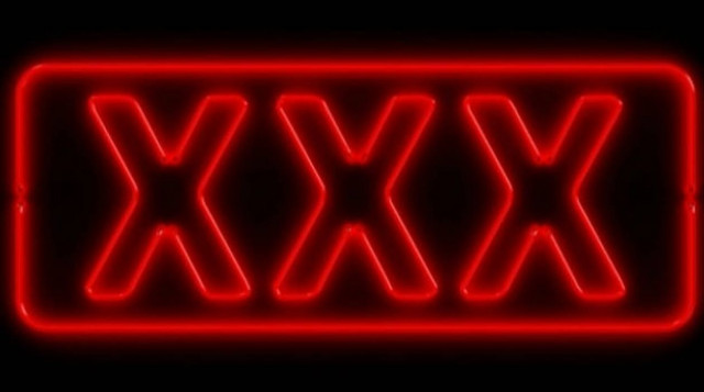 Ροζ σκάνδαλο: 800 δάσκαλοι βρέθηκαν σε... ερωτικό πάρτι