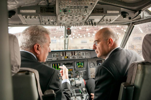 Αβραμόπουλος-Δένδιας: Τεράστια η συμβολή της Π.Α. στη δασοπυρόσβεση