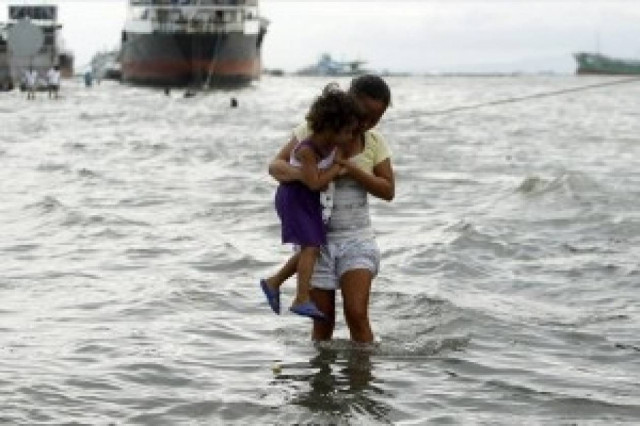 Φιλιππίνες: Συναγερμός ενόψει της επέλασης τυφώνα