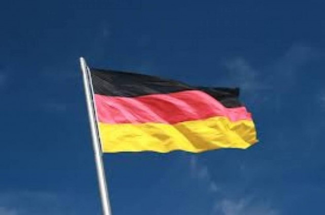 Κρέμασαν γερμανικές σημαίες σε χωριό της Κρήτης!