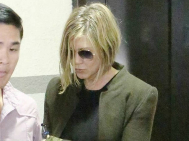 Τι λέει ο κομμωτής της Jennifer Aniston για την αλλαγή;