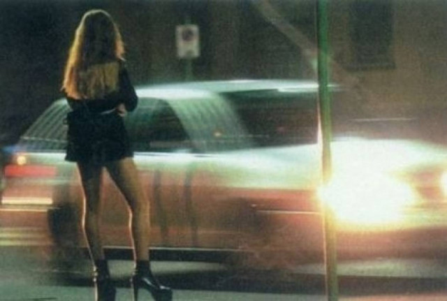 Θεσσαλονίκη: ΣΟΚ - Εξέδιδε την 22χρονη σύζυγό του