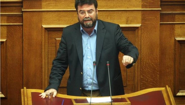 Β.Οικονόμου: Η πρόταση δυσπιστίας λειτουργεί αποπροσανατολιστικά