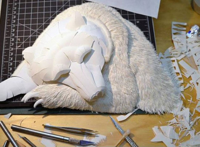 Εκπληκτικά έργα τέχνης από χαρτί (pics)