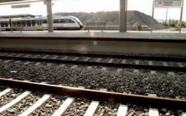 Νεαρός αποπειράθηκε να αυτοκτονήσει στις γραμμές του ΗΣΑΠ στον Πειραιά