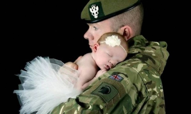 Το τρυφερό ημερολόγιο με μπαμπάδες και παιδιά που μας συγκινεί!