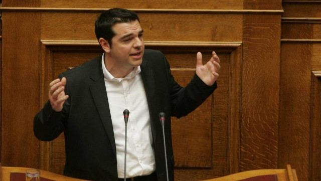 Βόμβες Τσίπρα για τους καναλάρχες και τα λαθραία τσιγάρα (Video)