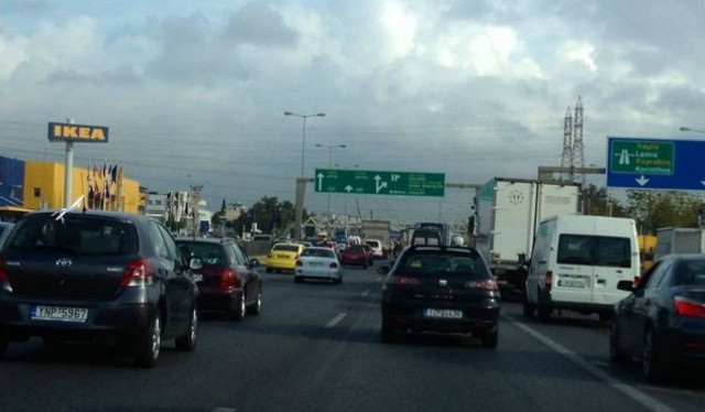 ΤΩΡΑ: Μεγάλο μποτιλιάρισμα στην εθνική οδό (pics)
