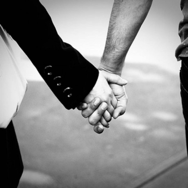 Θέλω τον κολλητό μου που είναι και πρώην μου!