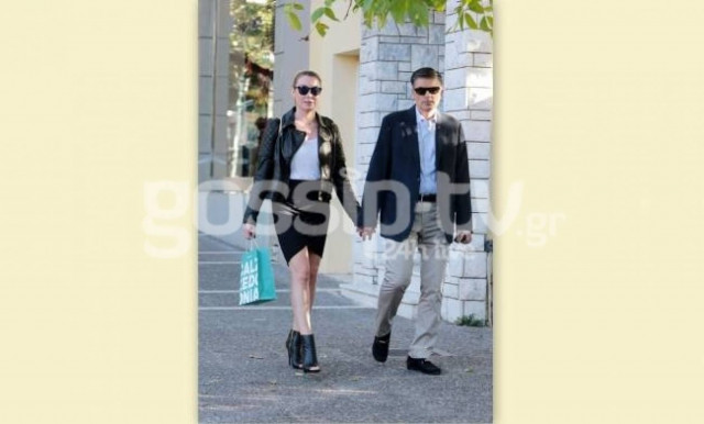 Τατιάνα-Νίκος: Βόλτα στην Κηφισιά με τα μποτάκια που ξετρέλαναν...