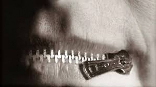 Φωνή της Αμερικής: «Το κυνήγι των δημοσιογράφων» στα Σκόπια