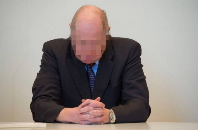 Γυναικολόγος φωτογράφιζε με κρυφή κάμερα τις ασθενείς του (pics)