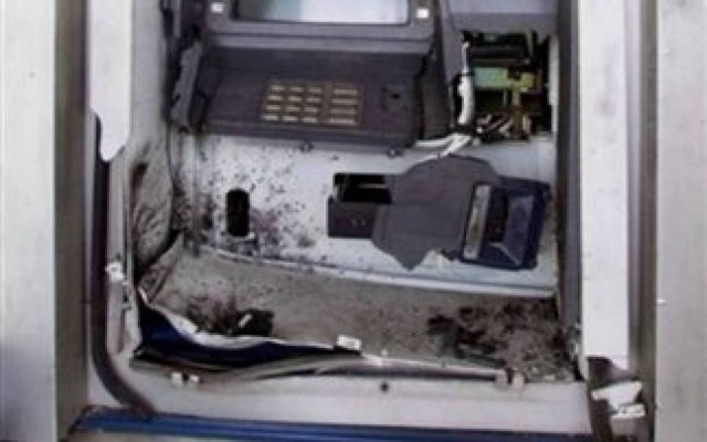 Ανατίναξαν ΑΤΜ στην Πάτρα