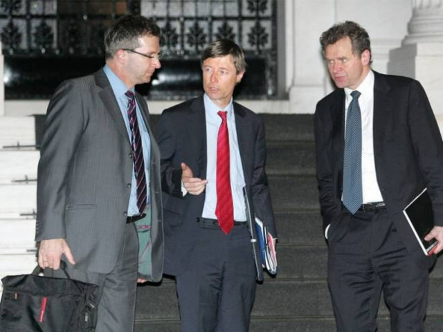 Απόλυτο αδιέξοδο με την τρόικα!