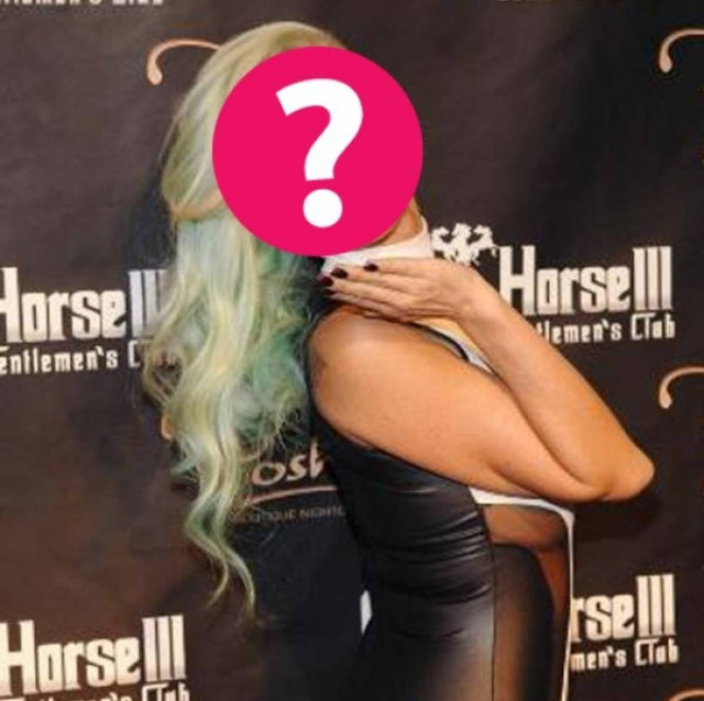 «Eπέστρεψα στο πορνό για να... ταΐσω τα παιδιά μου»!