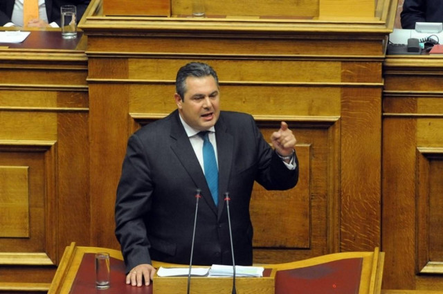 «Άστραψε και βρόντηξε» ο Καμμένος στη Βουλή για τα ΕΑΣ (vid)