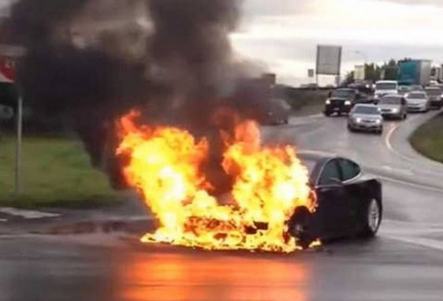 Πόσο ασφαλή είναι τελικά τα ηλεκτρικά αυτοκίνητα;