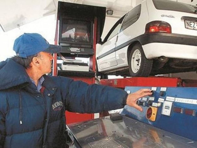 Διαψεύδει το υπ. Μεταφορών την αποστολή προστίμων για τα ΚΤΕΟ