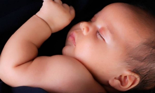 Πώς να προστατεύσετε το μωρό σας από το σύνδρομο του αιφνίδιου θανάτου