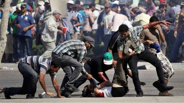 Σχεδόν 1.000 νεκροί από συγκρούσεις στο Κάιρο από τις 14 Αυγούστου