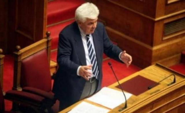 «Πόλεμος» στη Βουλή εξαιτίας της συμφωνίας ΕΕ-Καναδά για την φέτα