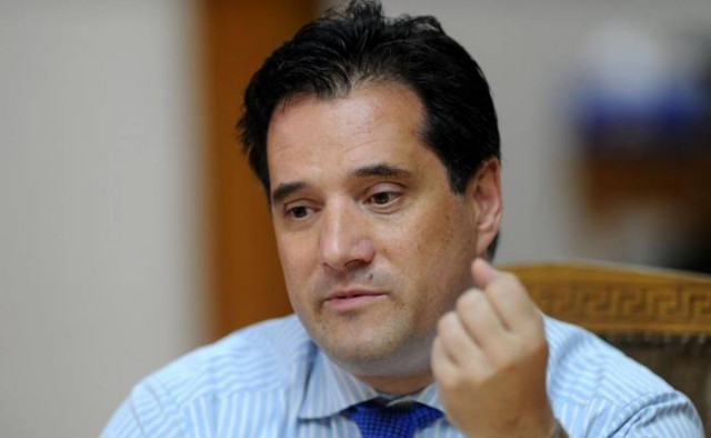 Γιατροί σε Άδωνι: είσαι οικονομικός δολοφόνος (vid)