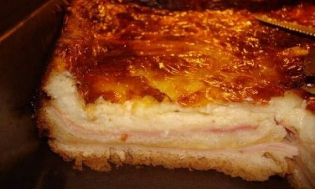 Συνταγή για σουφλέ με ψωμί του τοστ για... τεμπέλες