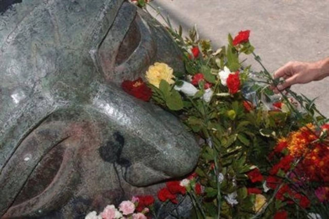 Με συγκεντρώσεις και πορείες τιμούν οι Βολιώτες τo Πολυτεχνείο