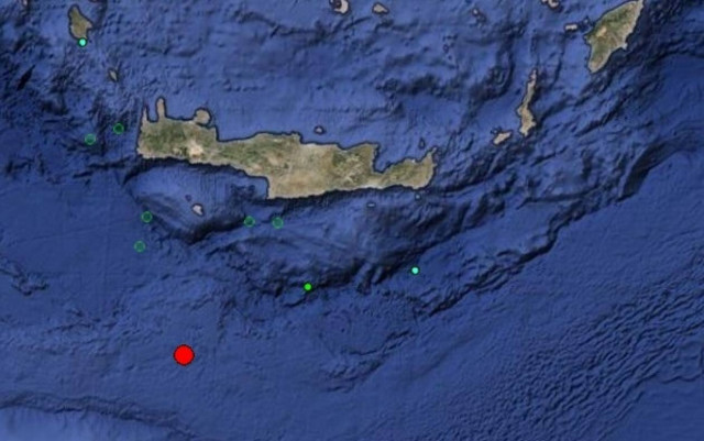 Νυχτερινά ρίχτερ κάτω από την Κρήτη