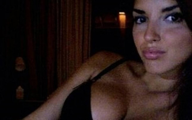 Οι φωτογραφίες της σέξι πολιτικού διέρρευσαν και προκάλεσαν σάλο!