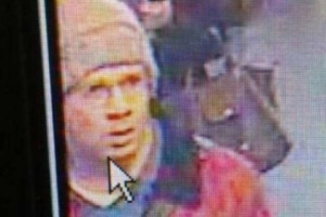 Αυτός είναι ο ένοπλος που σκόρπισε τρόμο στο Παρίσι