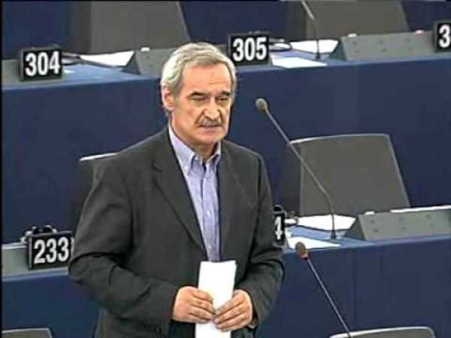 «Μετά την κατ’ επίφαση Δημοκρατία από αύριο και κατ’ επιφαση ανάπτυξη»