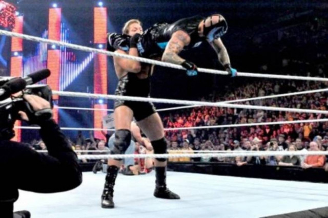 Raw SuperShow: O μυστήριος… Mysterio (photos+videos)