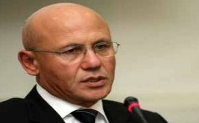 Το ζεύγος Ταλάτ και άλλοι Τ/κ πολιτικοί στην κηδεία του Κληρίδη