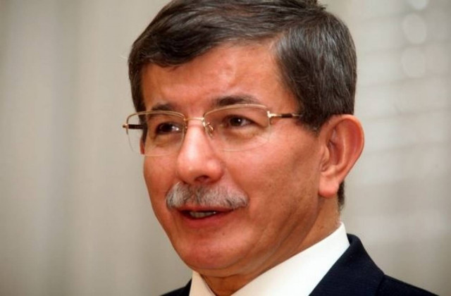 Διέψευσε ο Νταβούτογλου ότι δήλωσε περήφανος για τις διαδηλώσεις