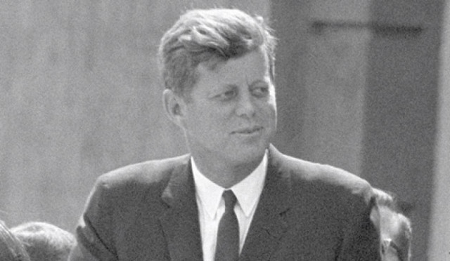 Συνέντευξη Τάμπλοτ: CIA και Μαφία δολοφόνησαν τον Τζον Κένεντι
