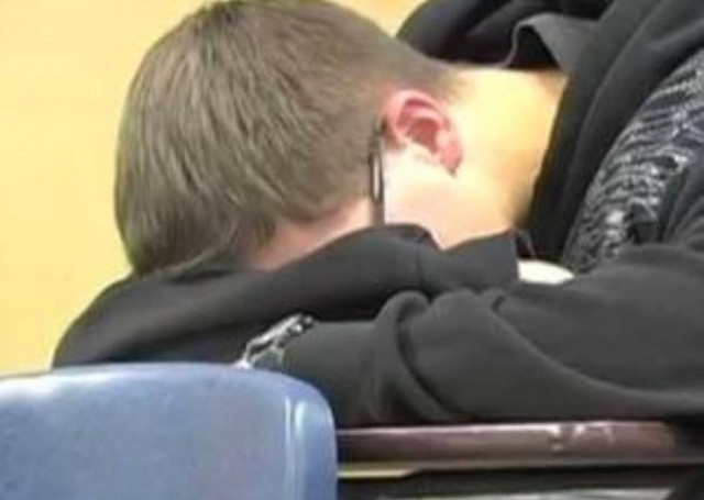 Ελλάδα 2013: Λιποθύμησαν 7 παιδάκια στα θρανία