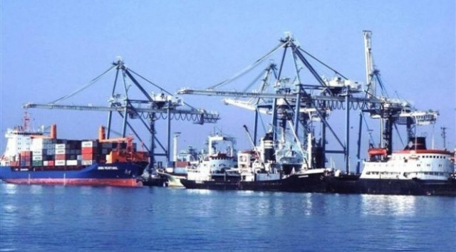 Μελετούν ξανά την ακτοπλοϊκή σύνδεση Κύπρου – Ελλάδας