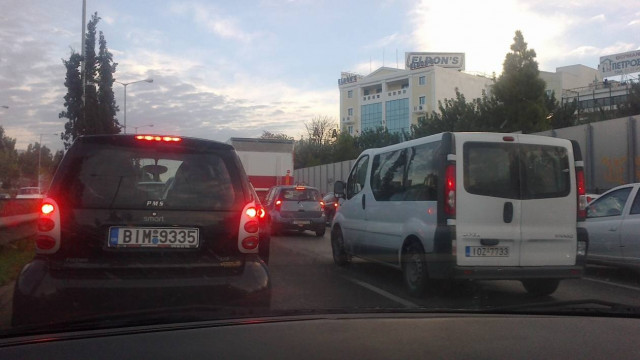 Μεγάλο μποτιλιάρισμα λόγω καραμπόλας στην Αθηνών - Λαμίας