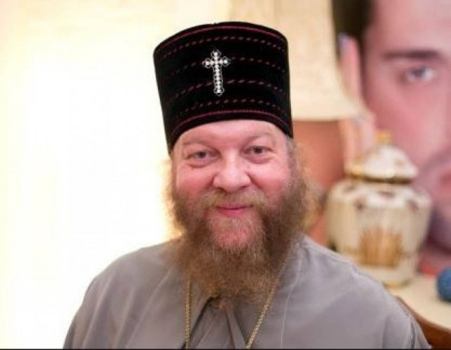 Επίσημη ανακοίνωση: Μη περνάτε έξω από τη Μονή του Πατήρ Ποιμένα (vid)